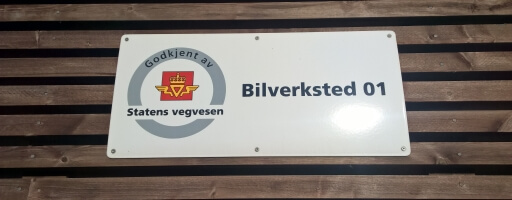 Skilt: Godkjent bilverksted